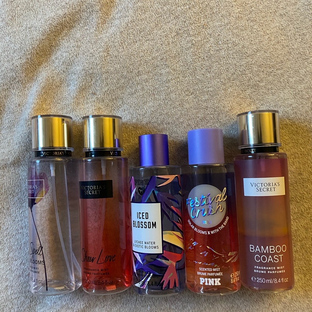 !!! SOLD!!!!!VS PINK spray bundle